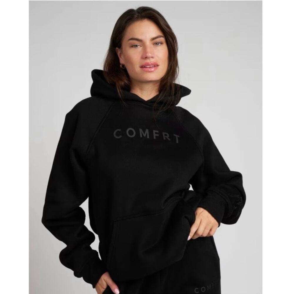 Comfrt Tranquil Hoodie Women’s Small Black Oversized Pullover Sweatshirt
